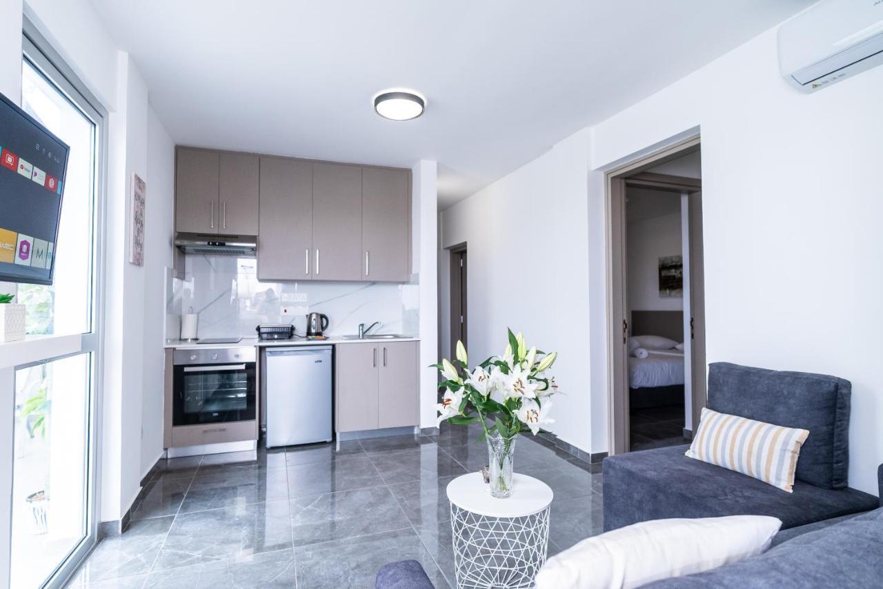 Spiros Luxury Apartments Айя-Напа Екстер'єр фото