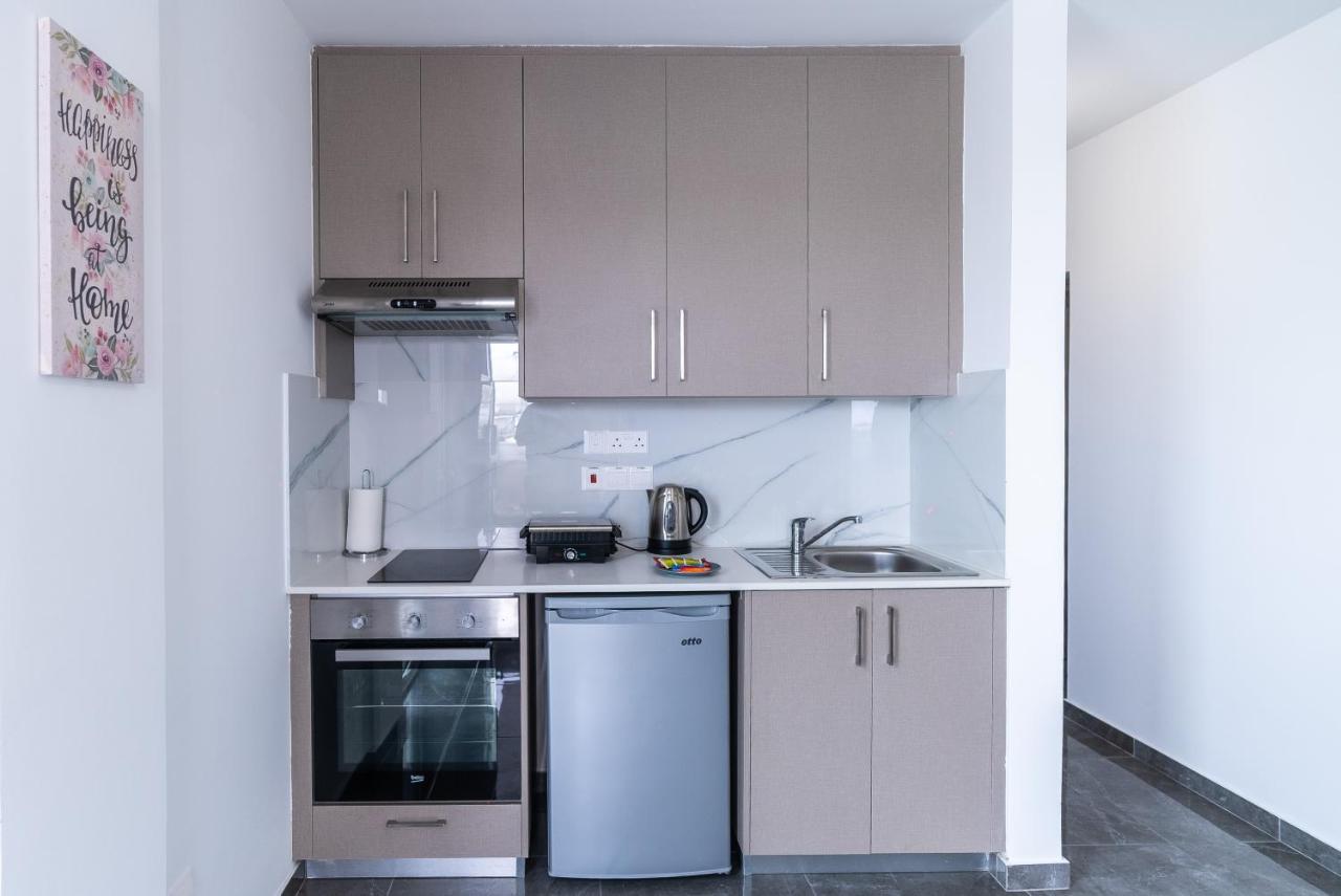 Spiros Luxury Apartments Айя-Напа Екстер'єр фото